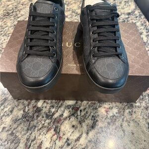 Gucci Men's Black Patterned Sneakers